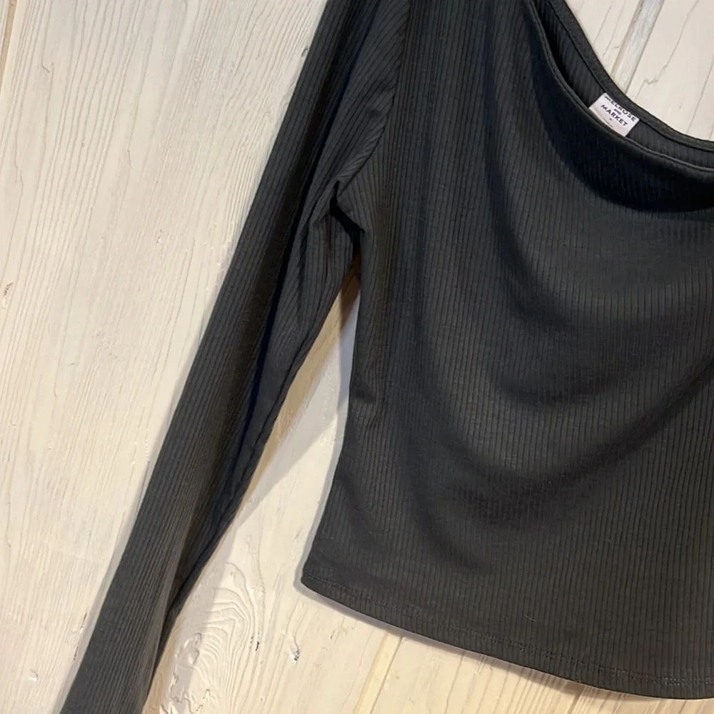 Melrose & MARKET One Sleeve Rib Knit Top Size Small New With Tags size small